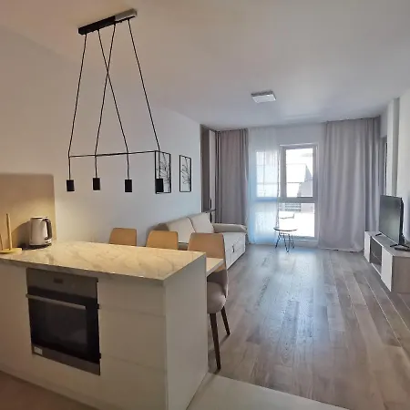 Lora Zmajeva, 7 Apartament