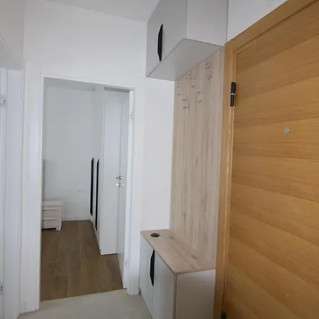 Lora Zmajeva, 7 Apartament